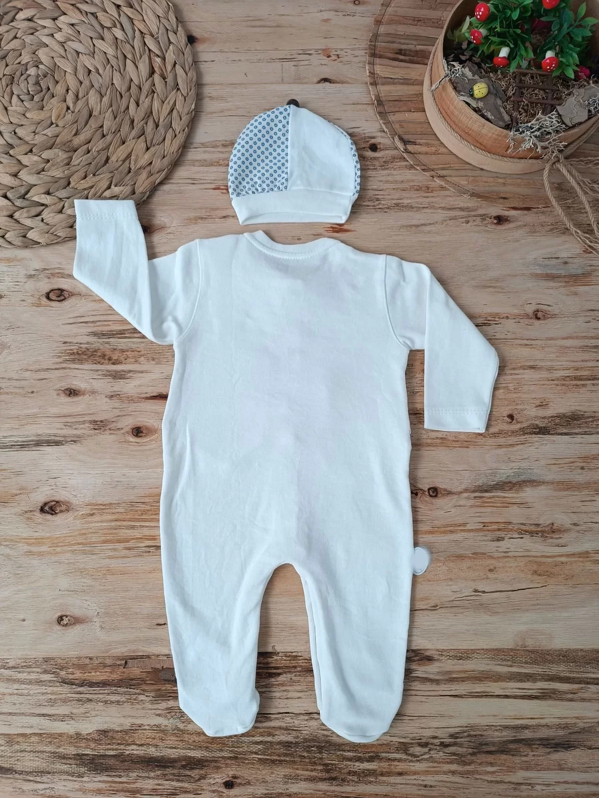 0-3 3-6 6-9 Ay Şapkalı Yelek Detaylı Boydan Çıtçıt Erkek Bebek Tulumu - Görsel 2