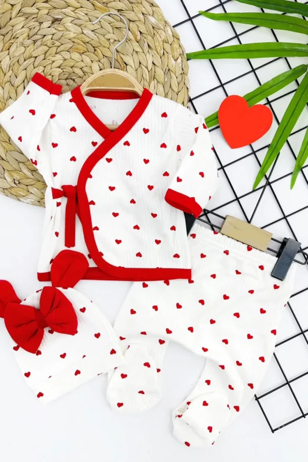 0-3 Ay Piti Kalp Desenli Şapkalı Patikli 3lü Kız Bebek Takımı Ekru