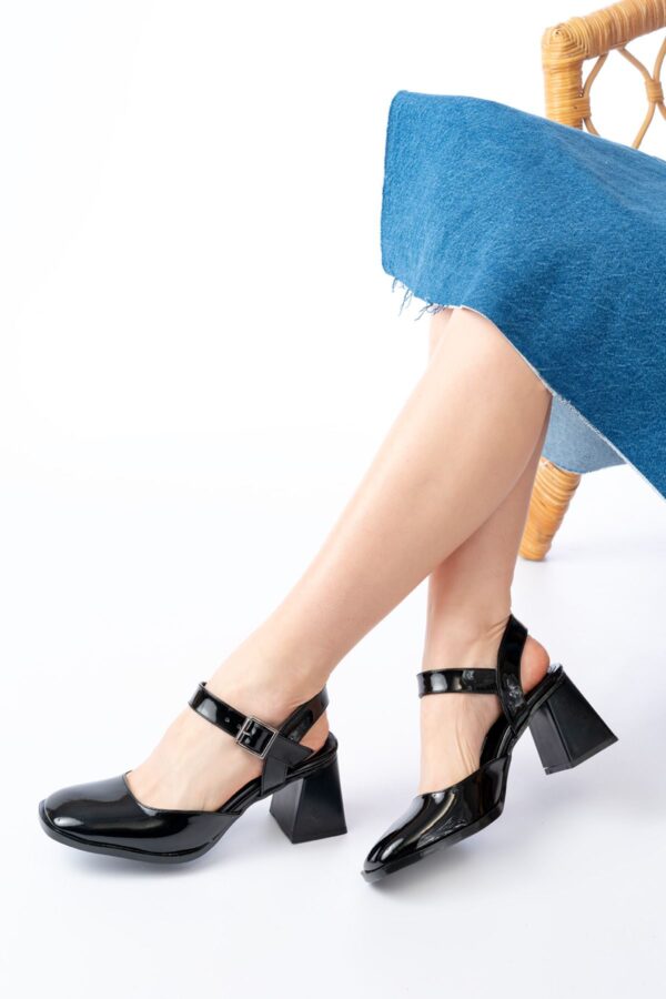 İNF-40450 Siyah Rugan Günlük Arkası Açık Topuklu Bayan Ayakkabı