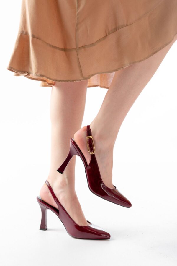 719 Bordo Rugan Sivri Burunlu Toka Detaylı  Topuklu Kadın Ayakkabı