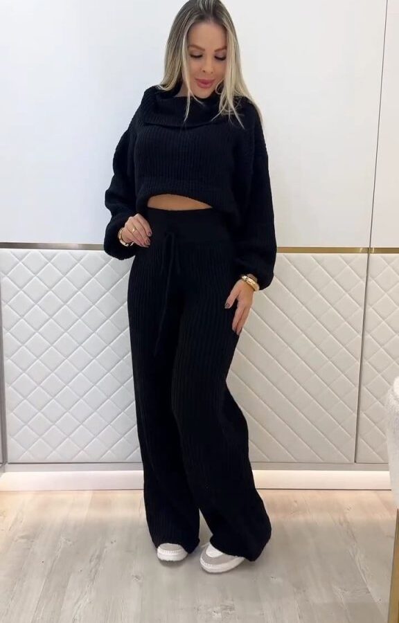 Kadın Uzun Kollu Balıkçı Yaka Kısa Triko Bluz Ve Pantolon Ikili Takım