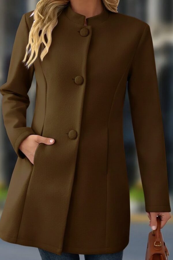 Kadın Uzun Kollu Hakim Yakalı önden Düğmeli Cep Detaylı Kısa Taba Kaşe Kaban