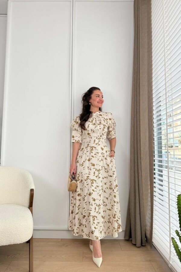 Ekru Yakası Bağlama Detaylı Elbise