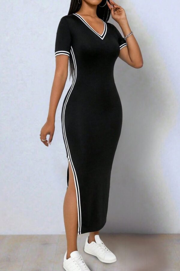 Kadın Kısa Kollu V Yakalı Yandan Yırtmaçlı Viskon Iki Iplik Elbise