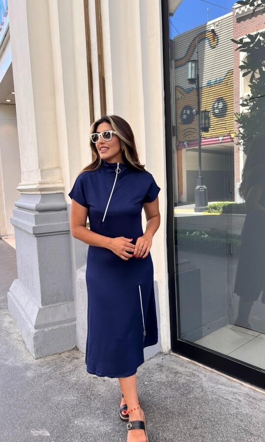 Kadın Kısa Kollu Yakadan Ve Etekten Fermuarlı Midi Viskon Iki Iplik Elbise