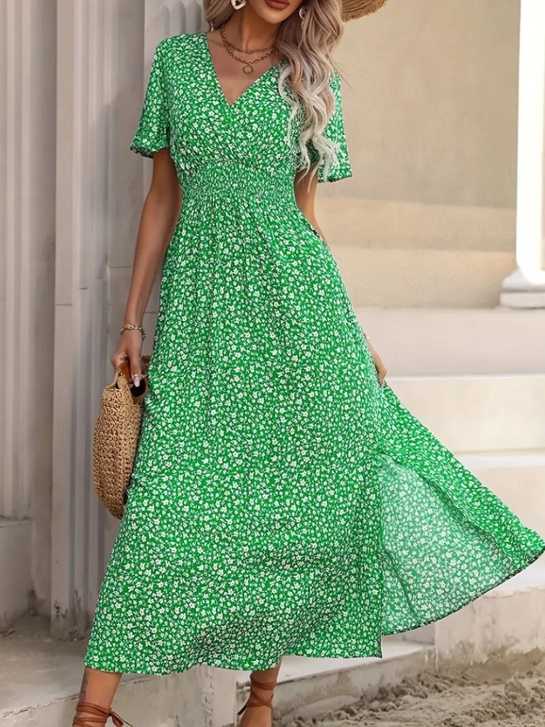 Kadın Kısa Kollu Kruvaze Yaka Beli Lastikli Yanlardan Yırtmaçlı Uzun çiçekli Elbise