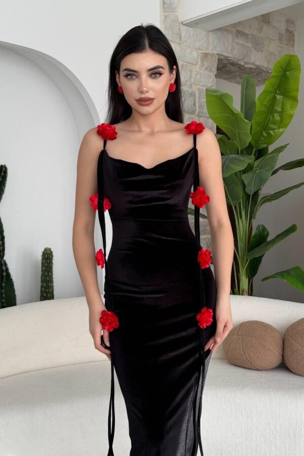 Kadrin Gül Detaylı Elbise