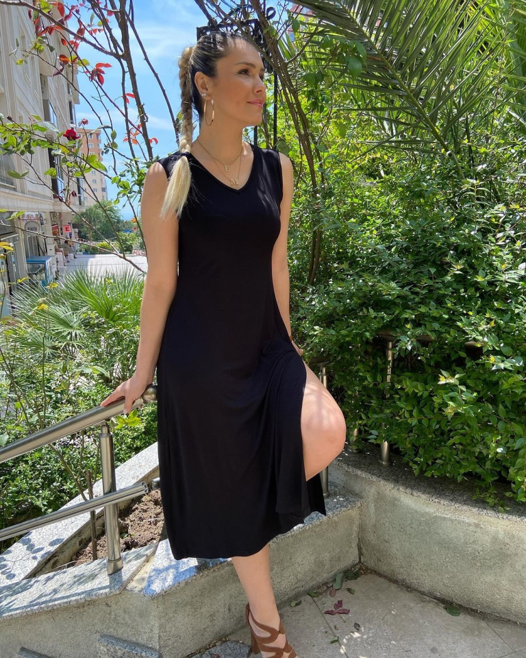 Kadın Kalın Askılı V Yaka Yırtmaç Detay Viskon Elbise - Görsel 5