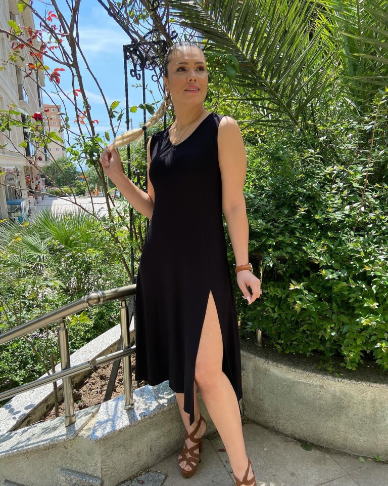 Kadın Kalın Askılı V Yaka Yırtmaç Detay Viskon Elbise - Görsel 6