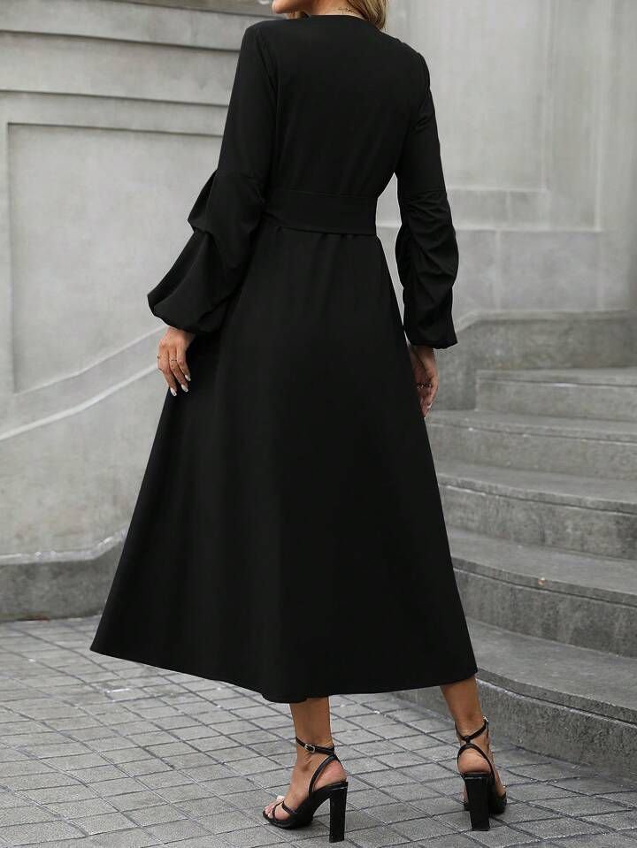 Kadın Uzun Kollu Derin V Yakalı Belden Kuşaklı önden Düğmeli Janjan Krep Elbise - Görsel 4