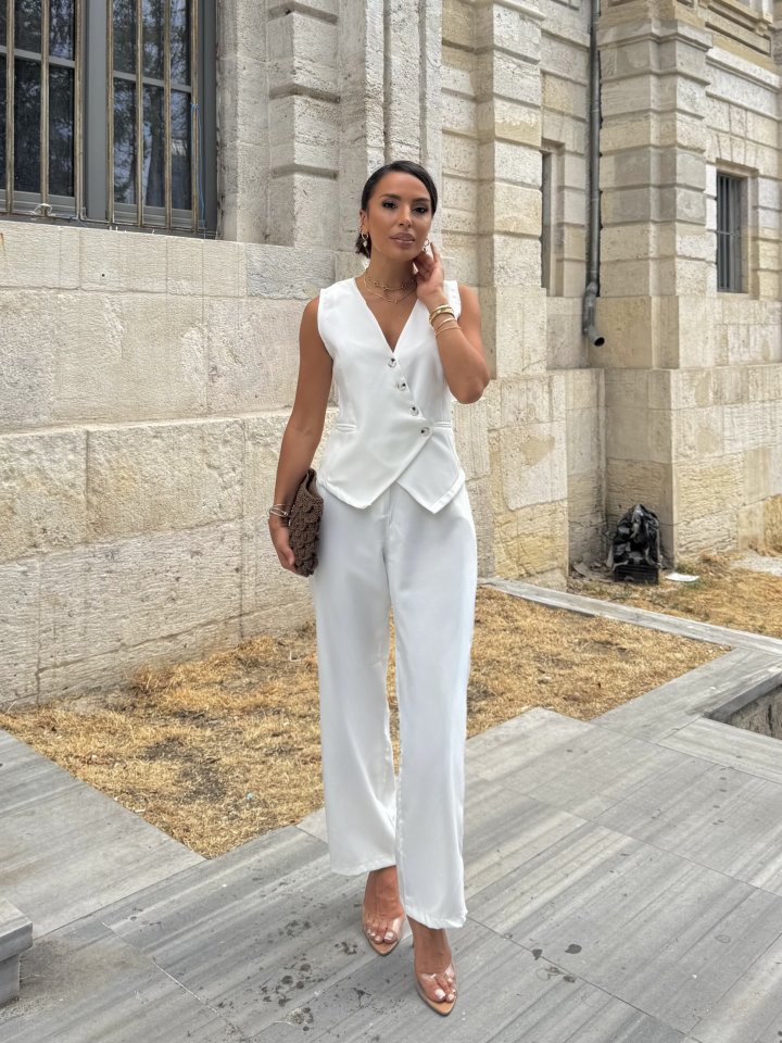 Kadın Sıfır Kollu çapraz V Yakalı önden Düğmeli Atlas Yelek Ve Pantolon Ikili Takım - Görsel 3