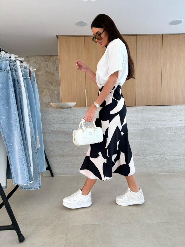 Kadın Kısa Kollu Bisiklet Yaka Viskon Bluz Ve Desenli Süprem Etek Ikili Takım - Görsel 12