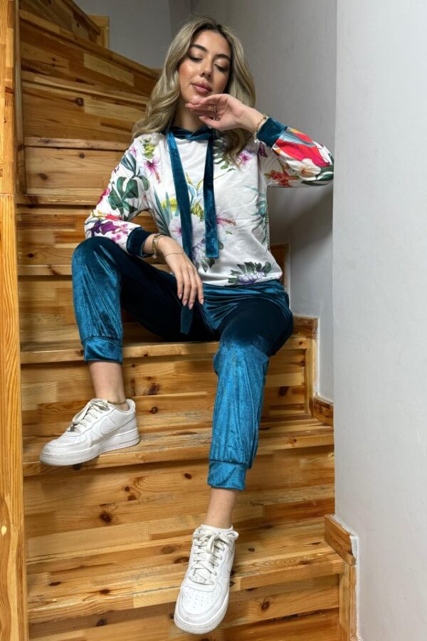 Kadın Kadife Kumaş Uzun Kollu Kapüşon Detay çiçek Baskılı Sweat Ve Pantolon Ikili Takım