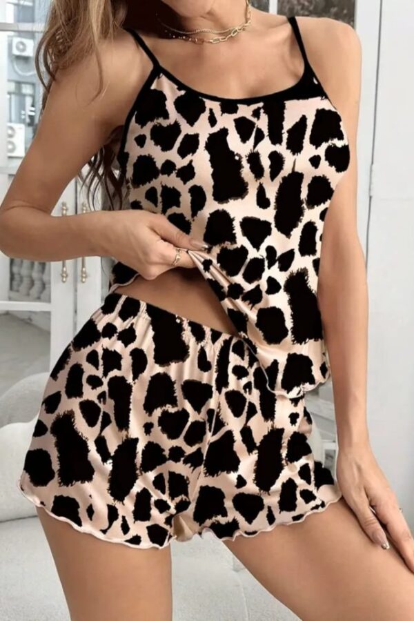 Kadın Ip Askılı Yuvarlak Yaka Bluz Ve Short Süprem Ikili Takım