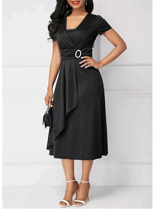 Kadın Kısa Kollu Kruvaze Yaka Kuşak Ve Toka Detay Krep Elbise
