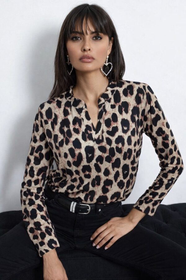 Kadın Uzun Kollu V Hakim Yakalı Leopar Desenli Süprem Bluz