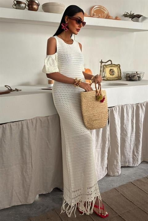 Omuz Detaylı Etek Ücü Püsküllü Triko Elbise 2862