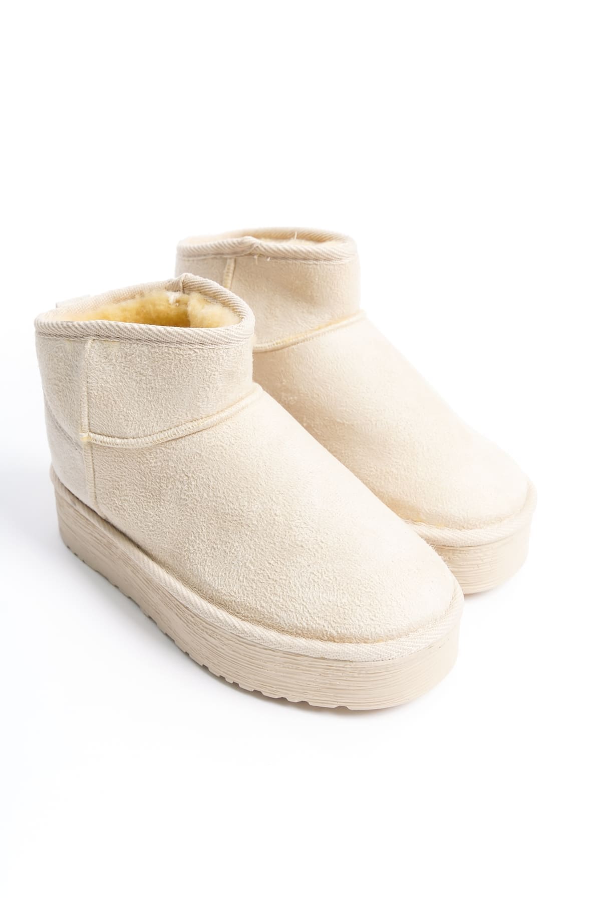 AMELIA Bağcıksız Düz ve Kalın Taban İçi Kürklü Kısa Süet Kadın Bot SKT - Krem - Görsel 4