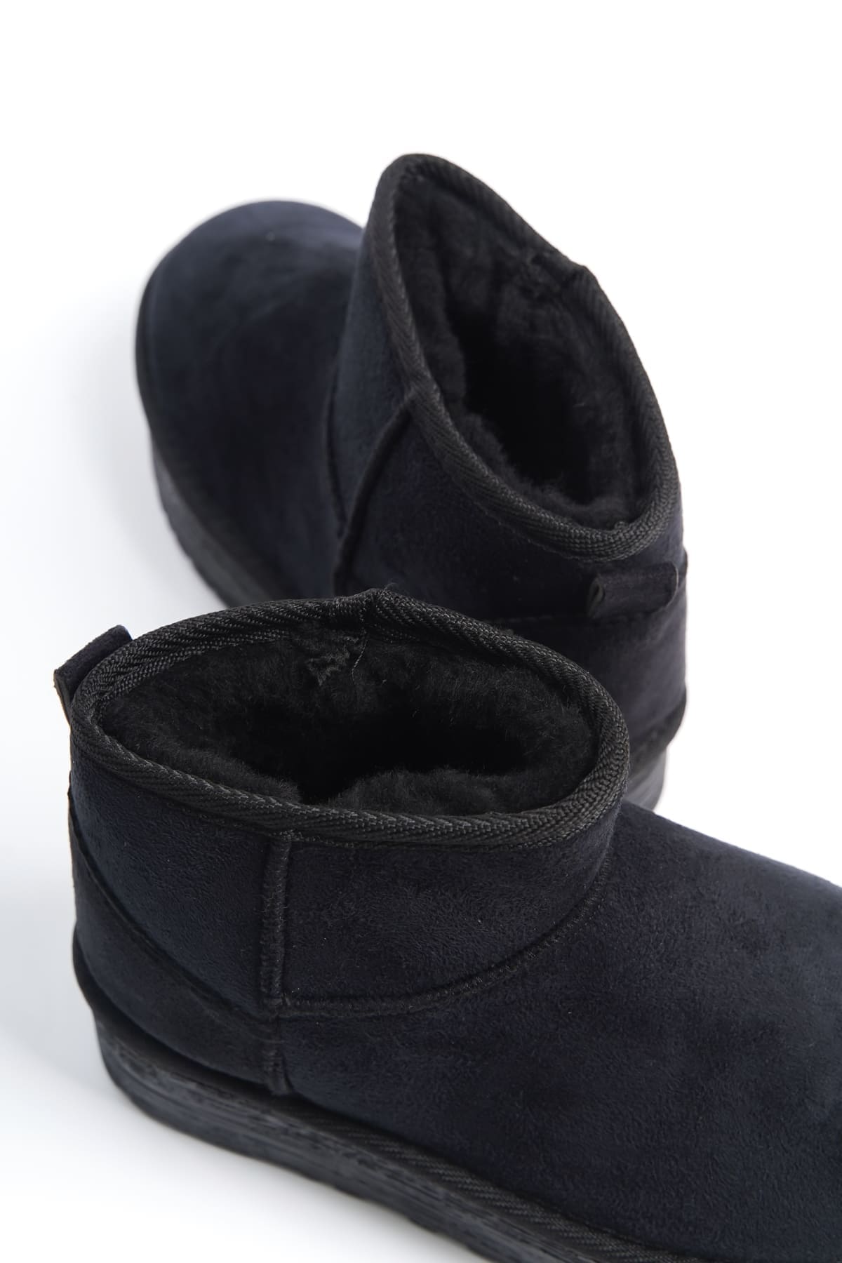 AMELIA Bağcıksız Düz ve Kalın Taban İçi Kürklü Kısa Süet Kadın Bot SST - Siyah - Görsel 5