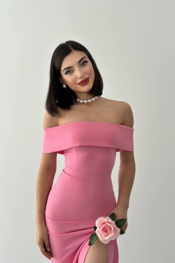 MADONNA YAKA UZUN ELBİSE