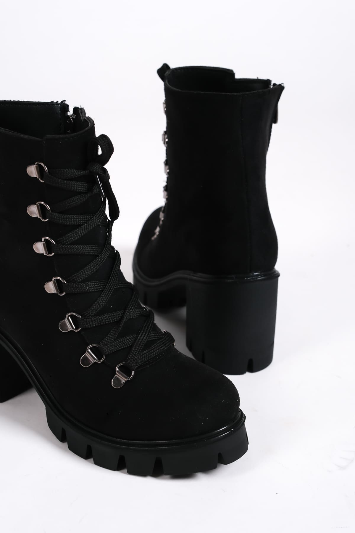 EMMA Bağcıklı Fermuarlı Ortopedik Taban Topuklu Süet Kadın Bot SST - Siyah - Görsel 5