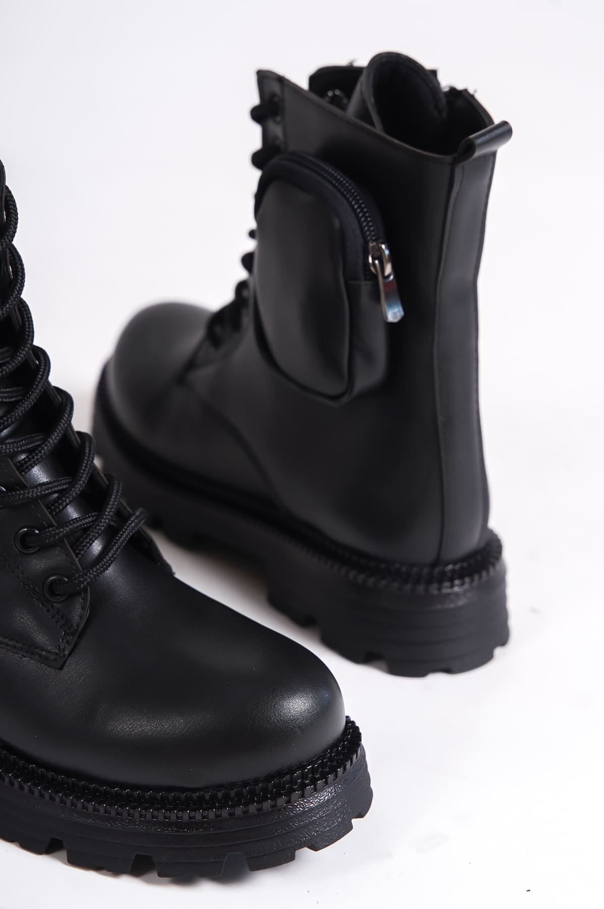 GINA Bağcıklı Fermuarlı Ortopedik Taban Çantalı Kadın Bot CST - Siyah - Görsel 5