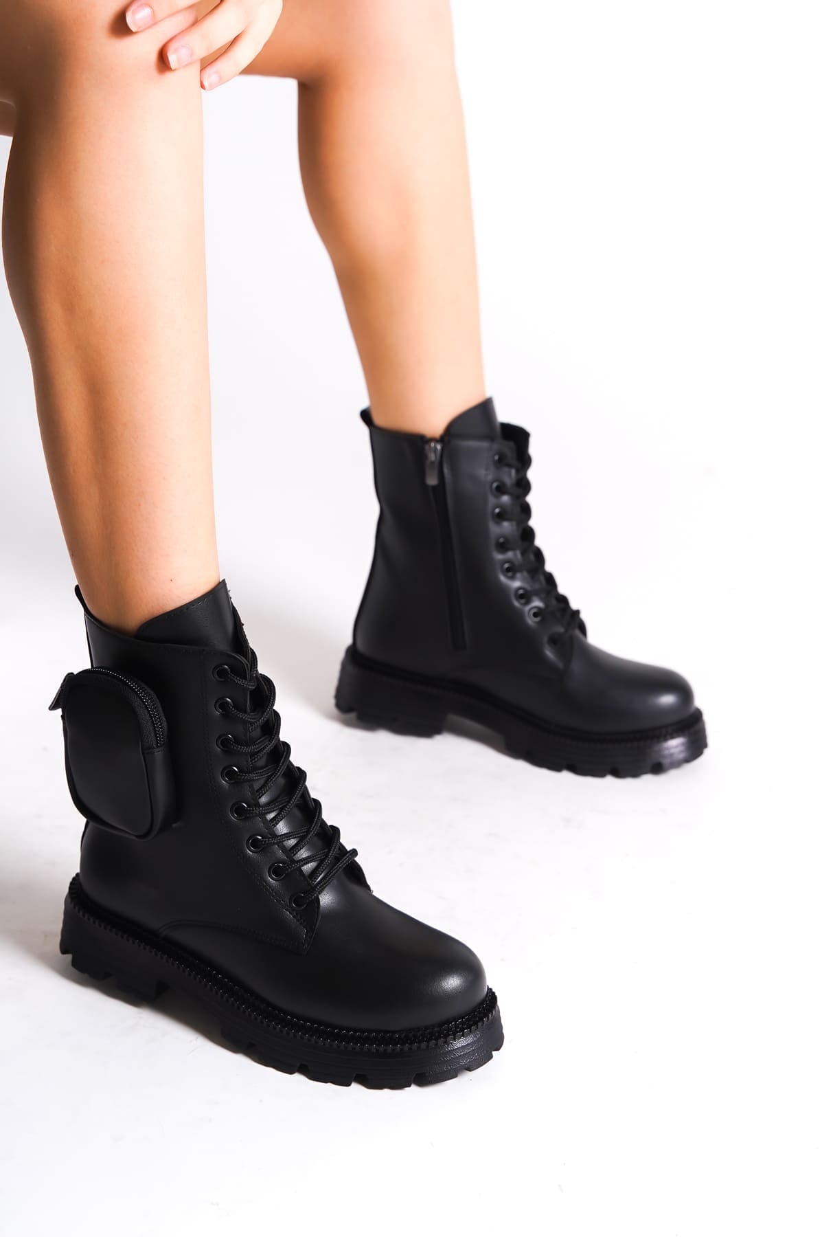 GINA Bağcıklı Fermuarlı Ortopedik Taban Çantalı Kadın Bot CST - Siyah