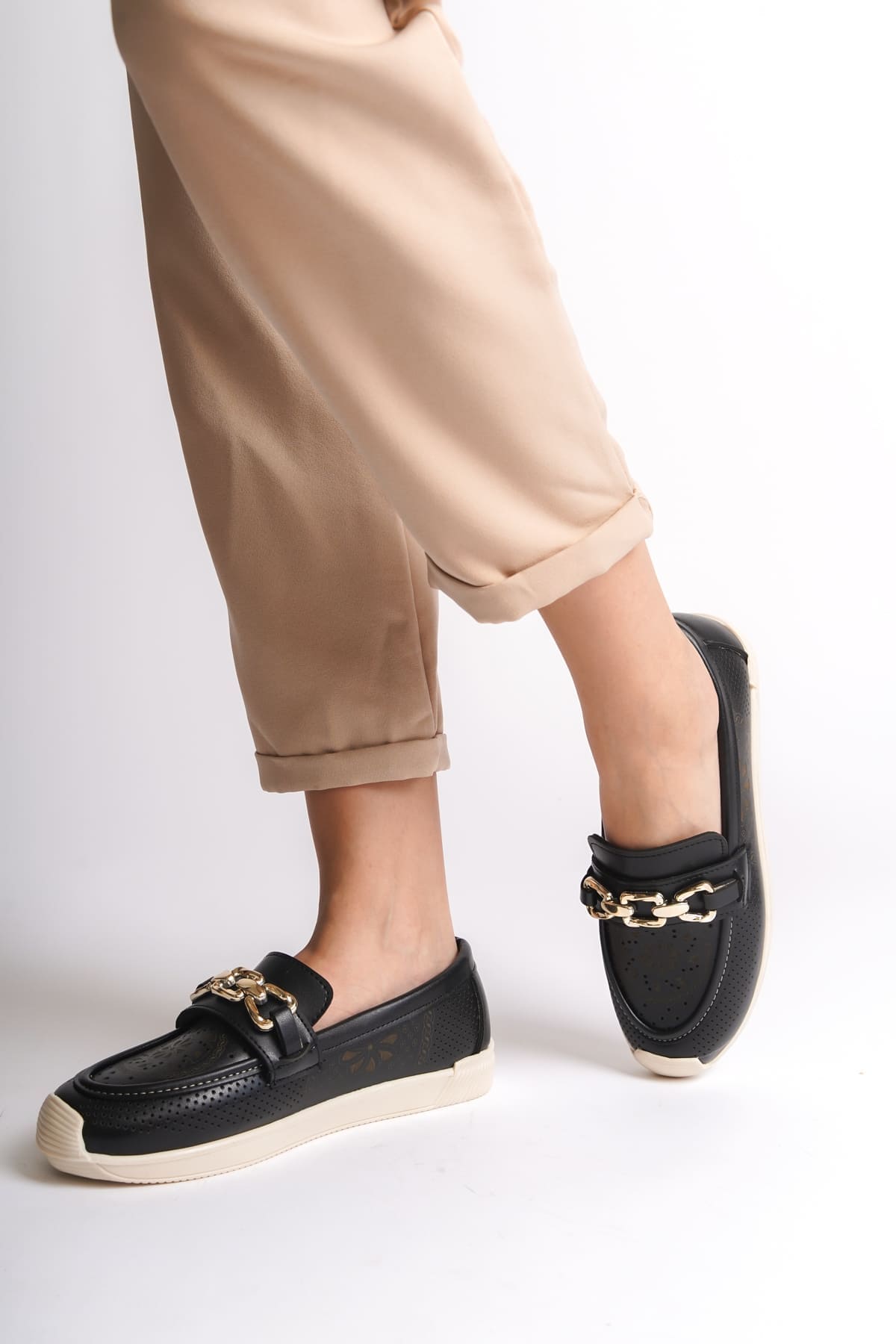 LAYLA Bağcıksız Ortopedik Rahat Taban Çiçek Desenli Kadın Babet Ayakkabı CKT - Siyah - Görsel 2