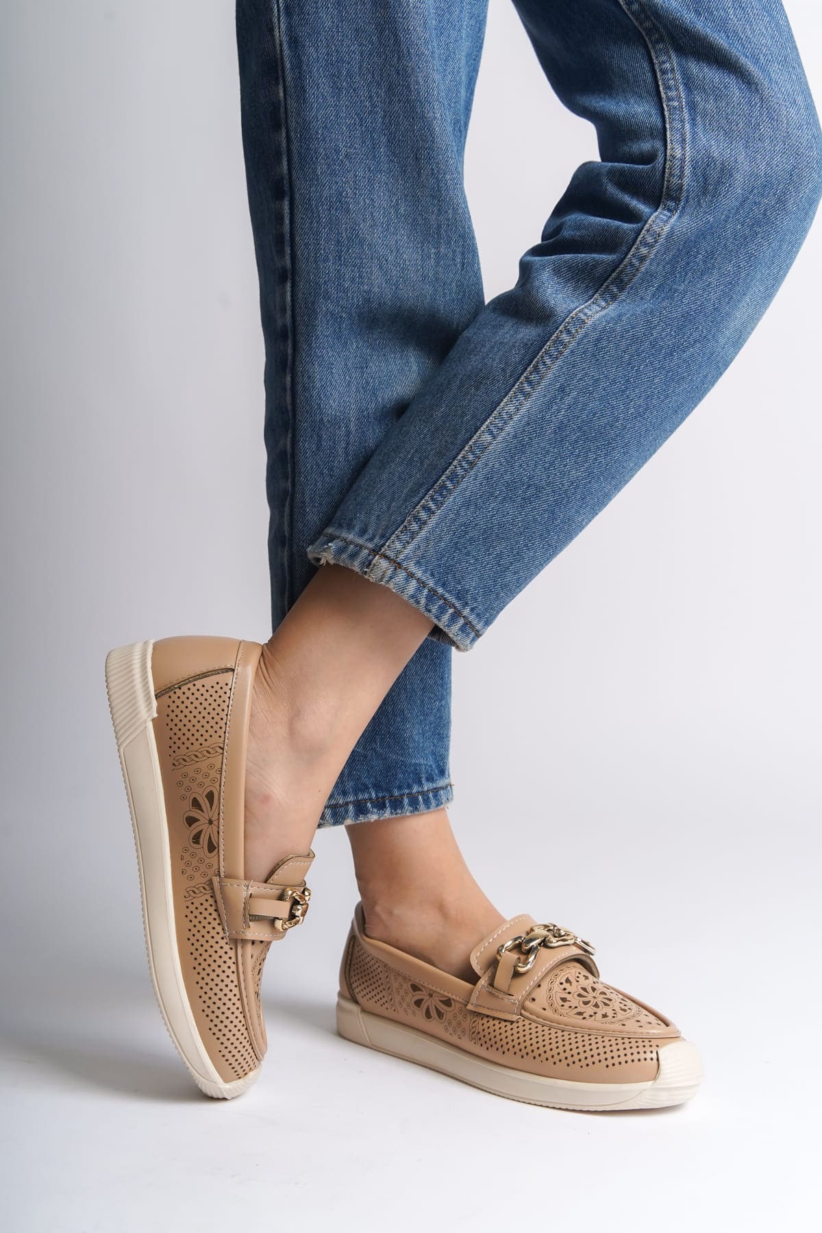 LAYLA Bağcıksız Ortopedik Rahat Taban Çiçek Desenli Kadın Babet Ayakkabı CKT - Ten - Görsel 2