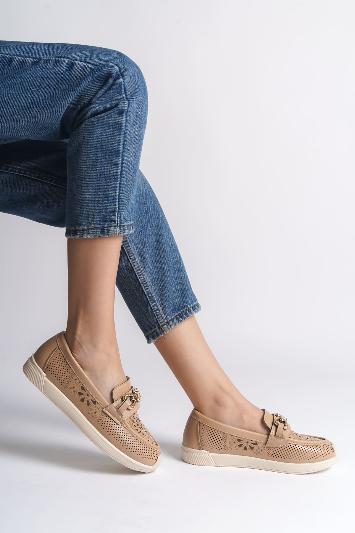 LAYLA Bağcıksız Ortopedik Rahat Taban Çiçek Desenli Kadın Babet Ayakkabı CKT - Ten - Görsel 3