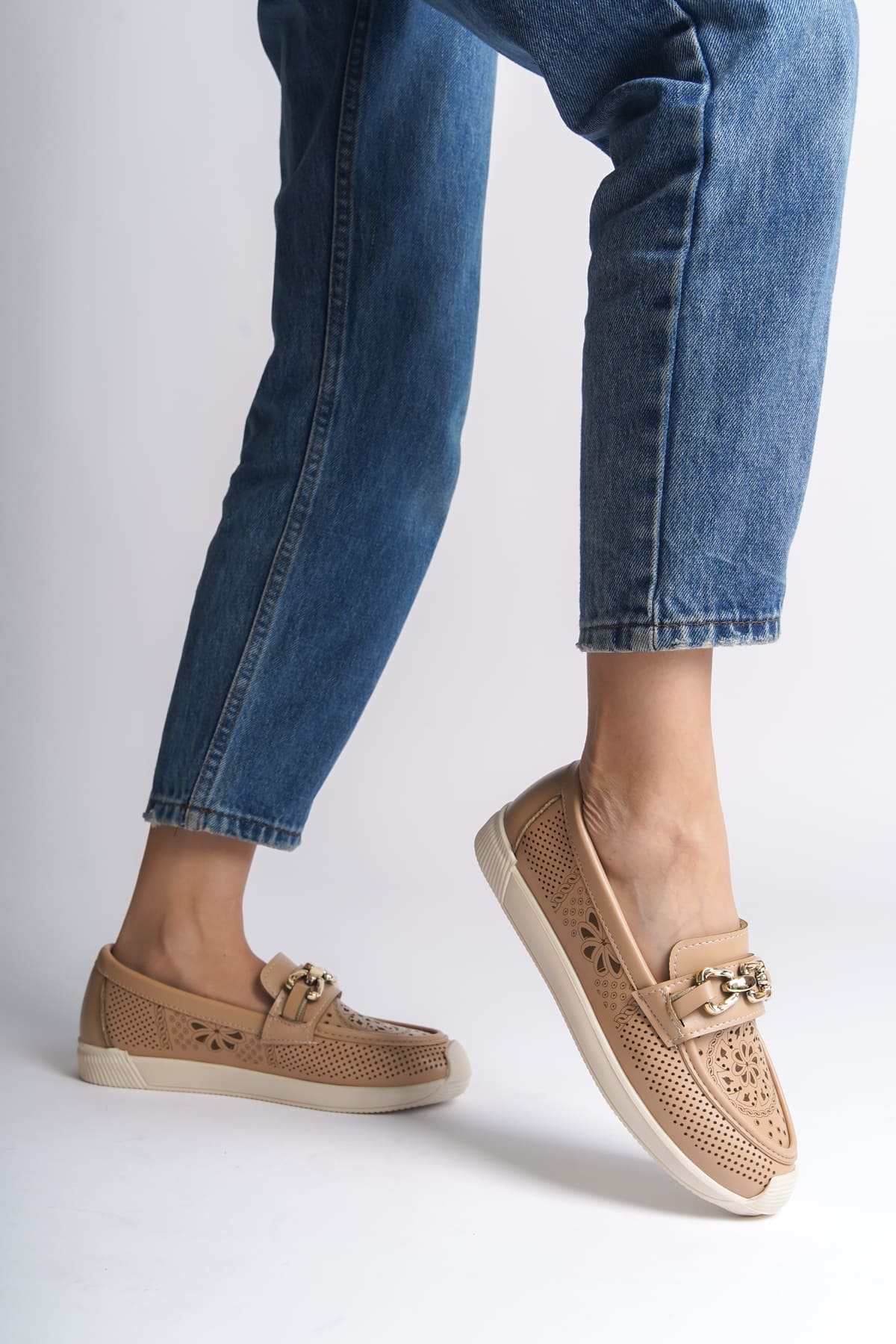 LAYLA Bağcıksız Ortopedik Rahat Taban Çiçek Desenli Kadın Babet Ayakkabı CKT - Ten