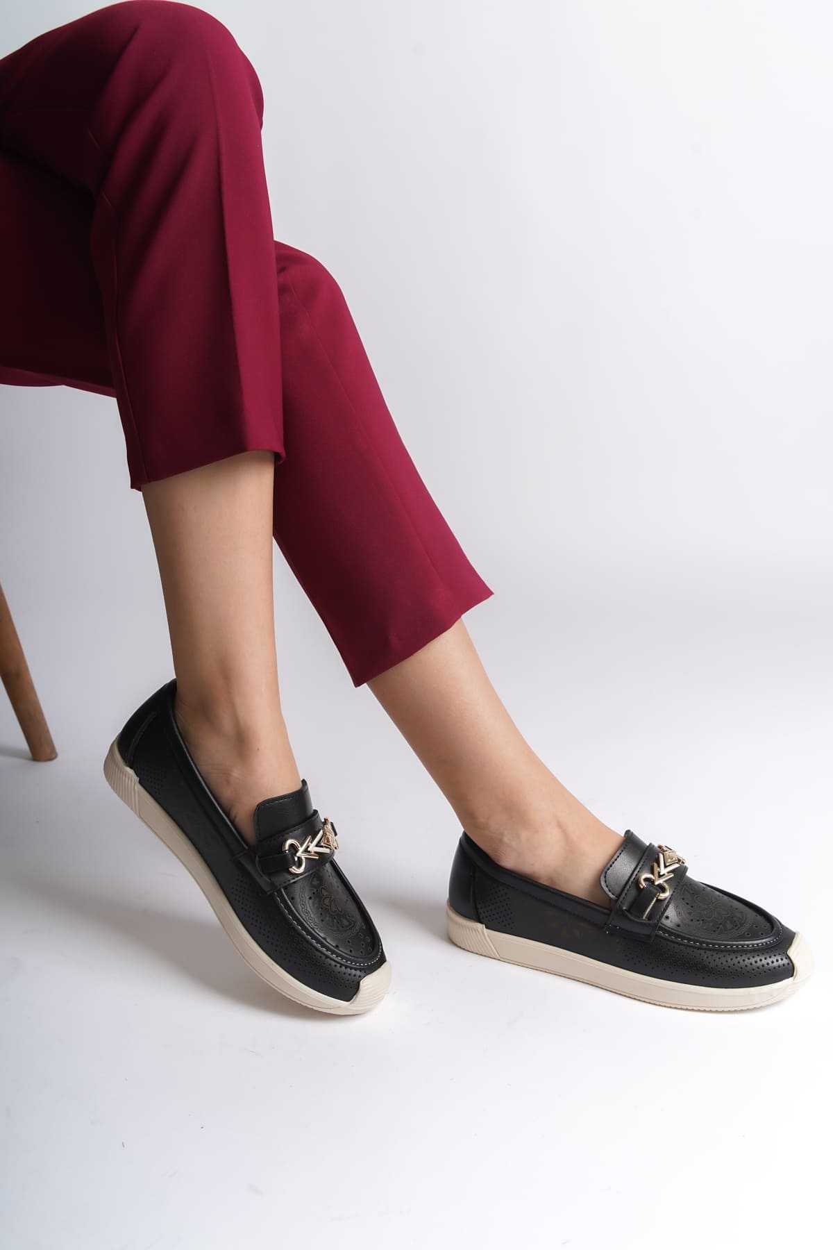 LILY Bağcıksız Ortopedik Rahat Taban Çiçek Desenli Kadın Babet Ayakkabı CKT - Siyah - Görsel 2