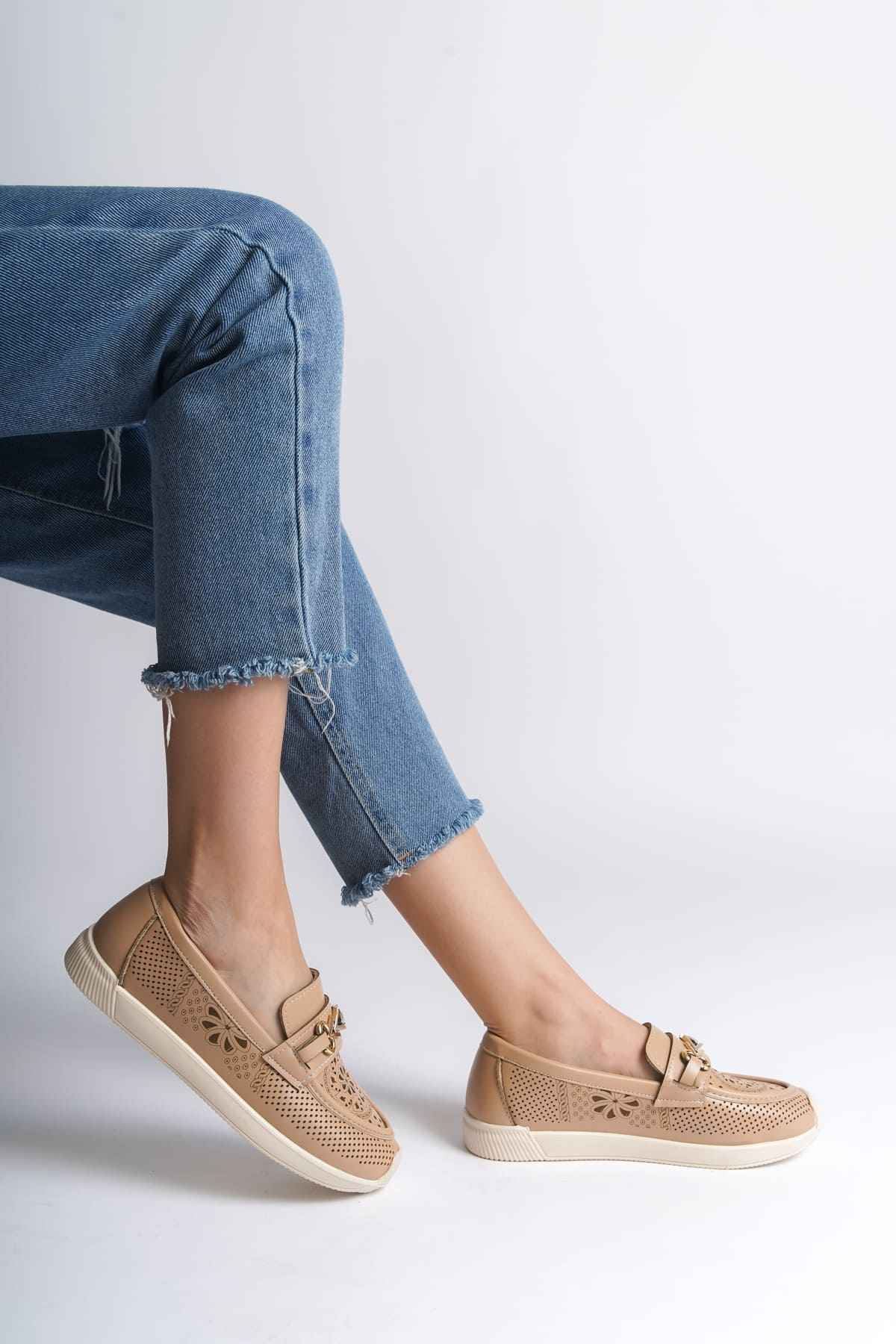 LILY Bağcıksız Ortopedik Rahat Taban Çiçek Desenli Kadın Babet Ayakkabı CKT - Ten - Görsel 2