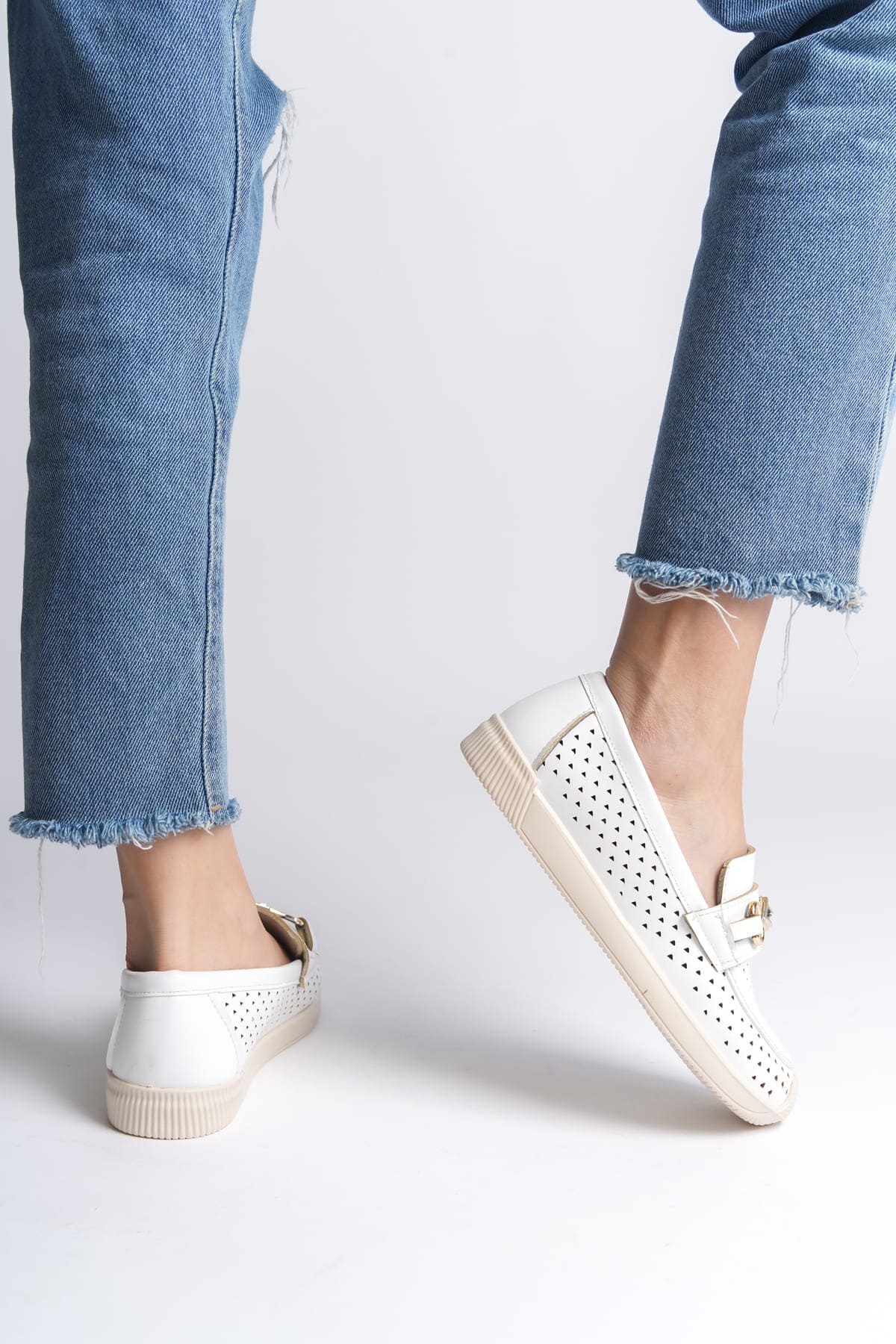 LILY Bağcıksız Ortopedik Rahat Taban Kalp Desenli Kadın Babet Ayakkabı CKT - Beyaz - Görsel 3