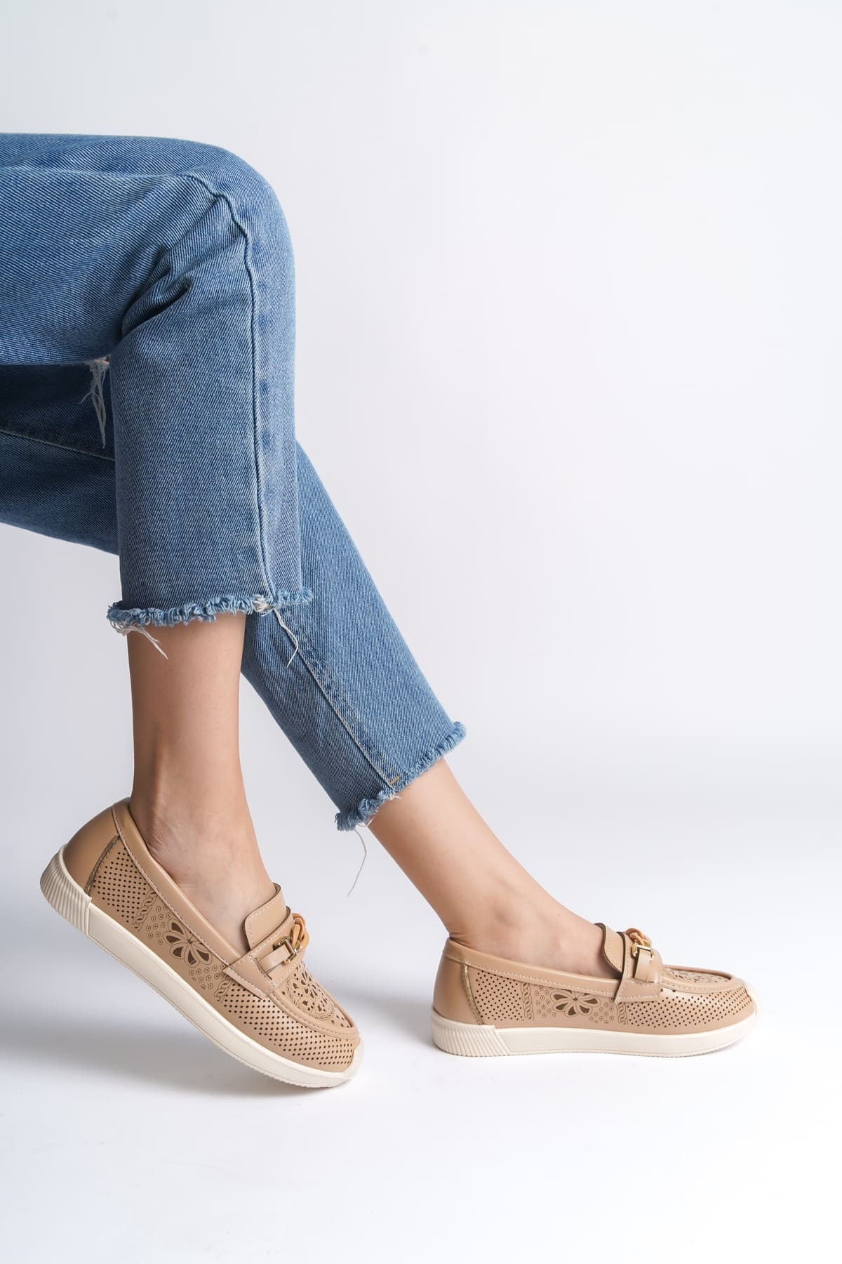 LIZY Bağcıksız Ortopedik Rahat Taban Çiçek Desenli Kadın Babet Ayakkabı CKT - Ten - Görsel 2