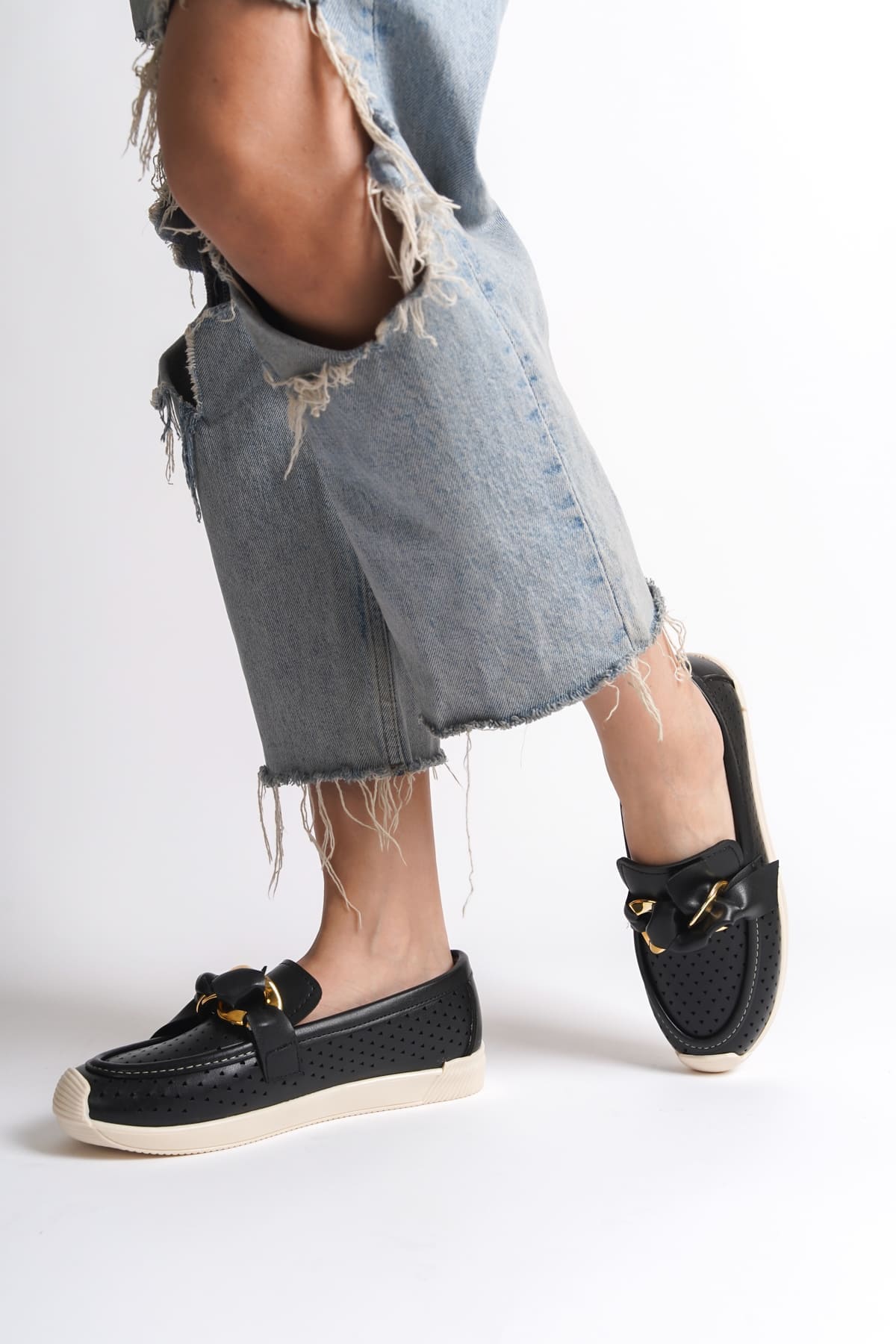 LYDIA Bağcıksız Ortopedik Rahat Taban Kalp Desenli Kadın Babet Ayakkabı CKT - Siyah - Görsel 3