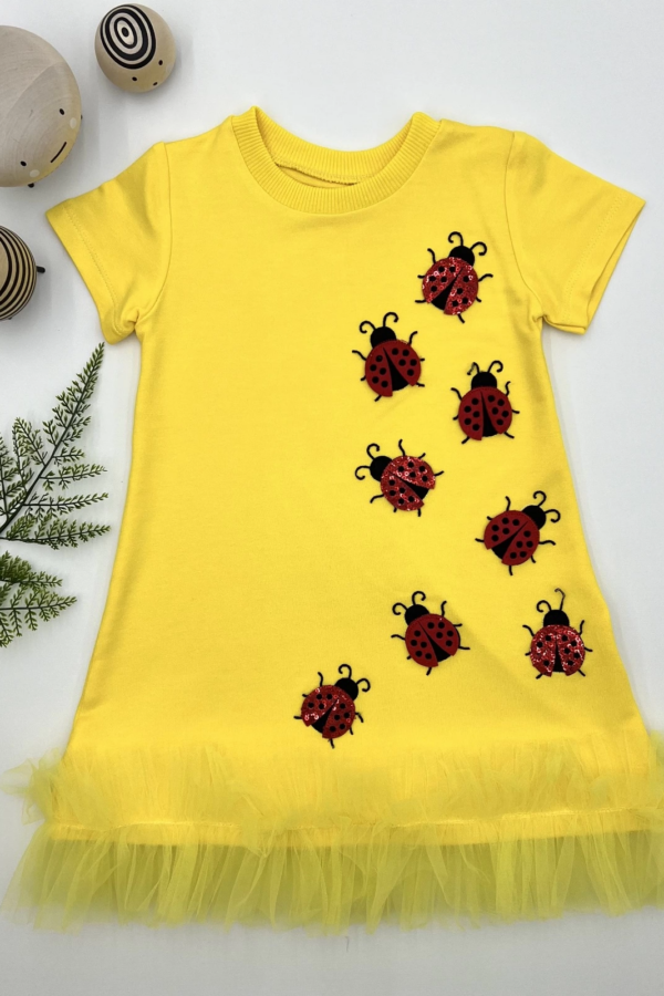1-2-3 Yaş Uğur Böceği Nakışlı Fırfır Uçlu Kız Çocuk Jile Elbisesi Sarı