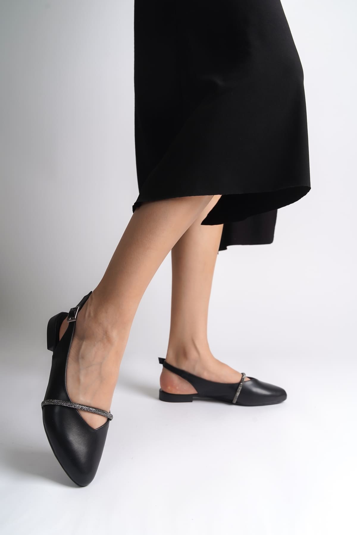 ALLISON Tokalı Ortopedik Rahat Taban Taş Detaylı Kadın Babet Ayakkabı CST - Siyah