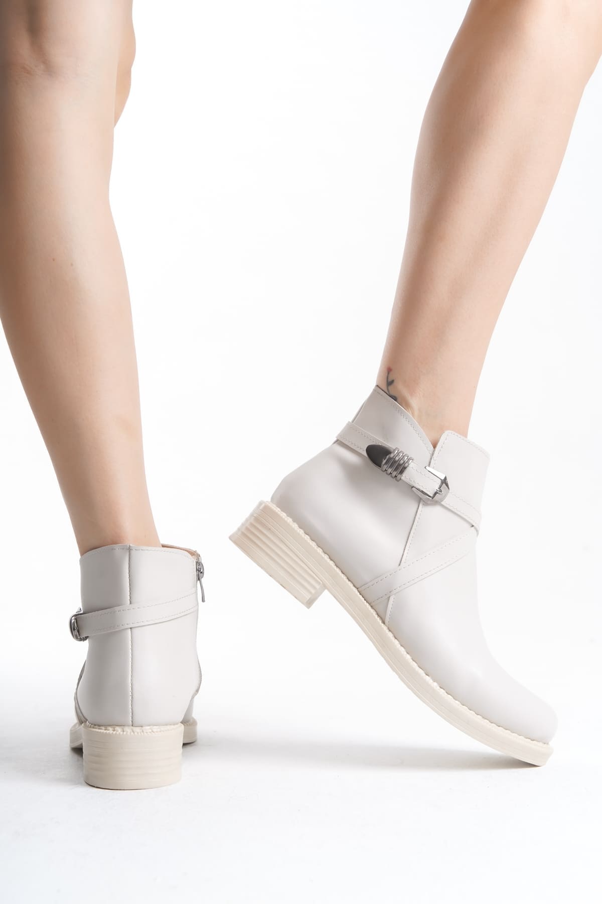 ALMILA Fermuarlı Lastikli Ortopedik Taban Topuklu Kadın Bot CKT - Krem - Görsel 3