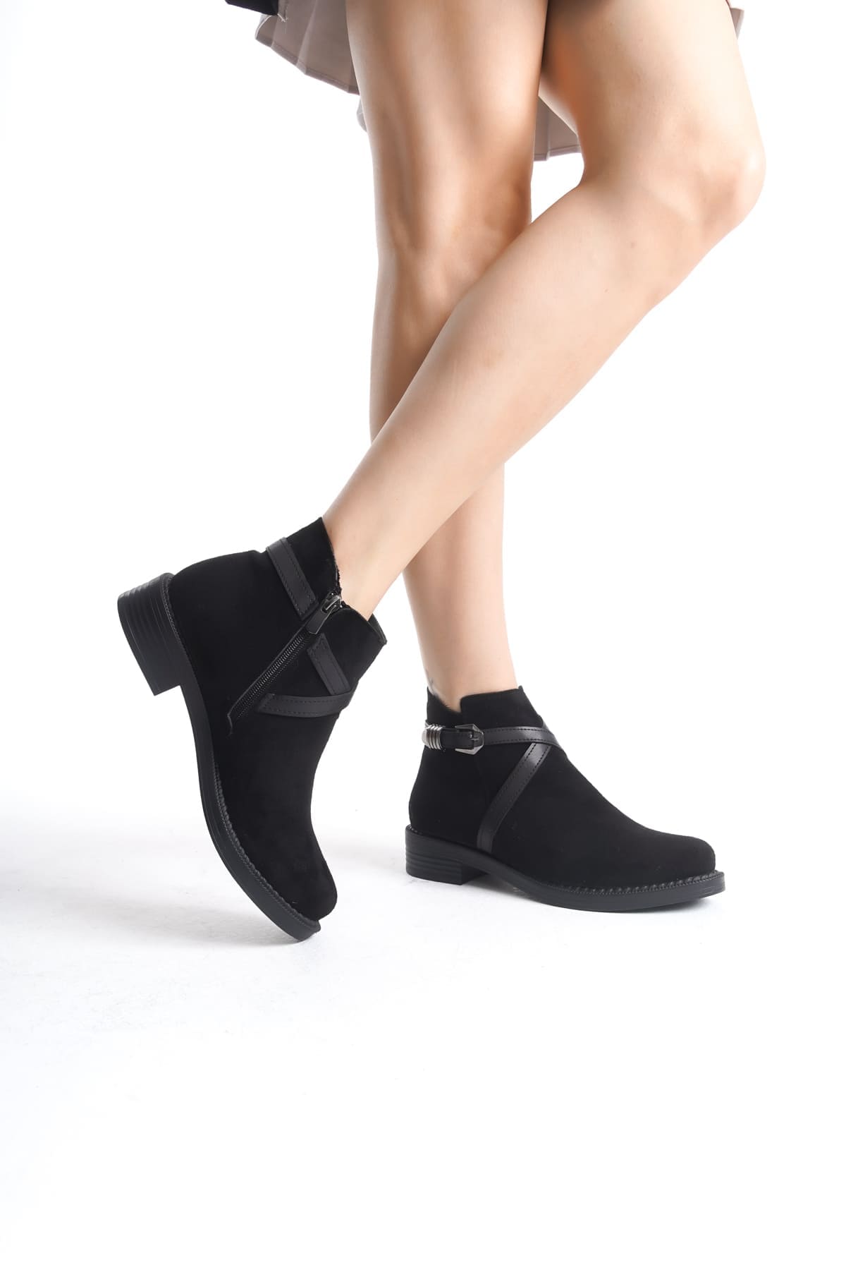 ALMILA Fermuarlı Lastikli Ortopedik Taban Topuklu Süet Kadın Bot SST - Siyah - Görsel 3
