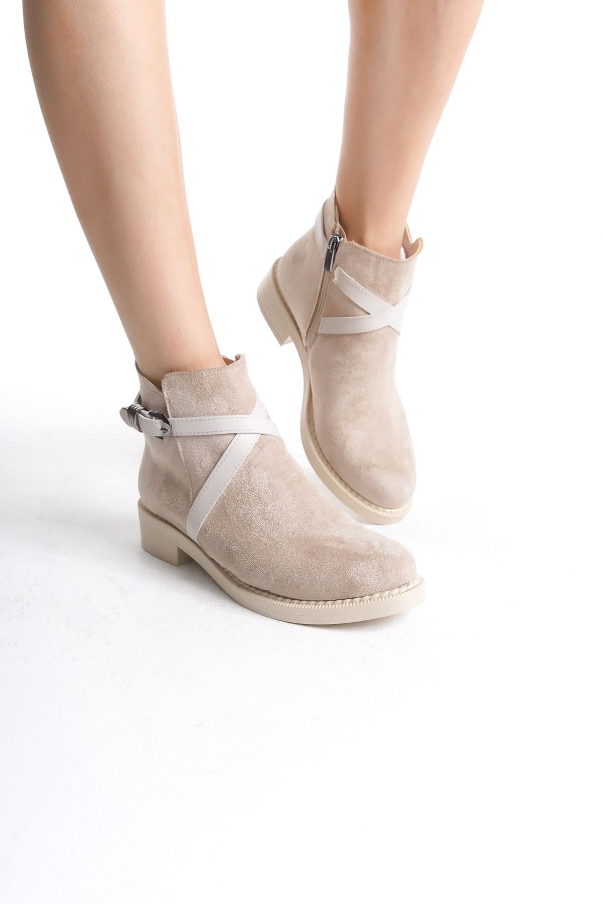 ALMILA Fermuarlı Lastikli Ortopedik Taban Topuklu Süet Kadın Bot STT - Ten