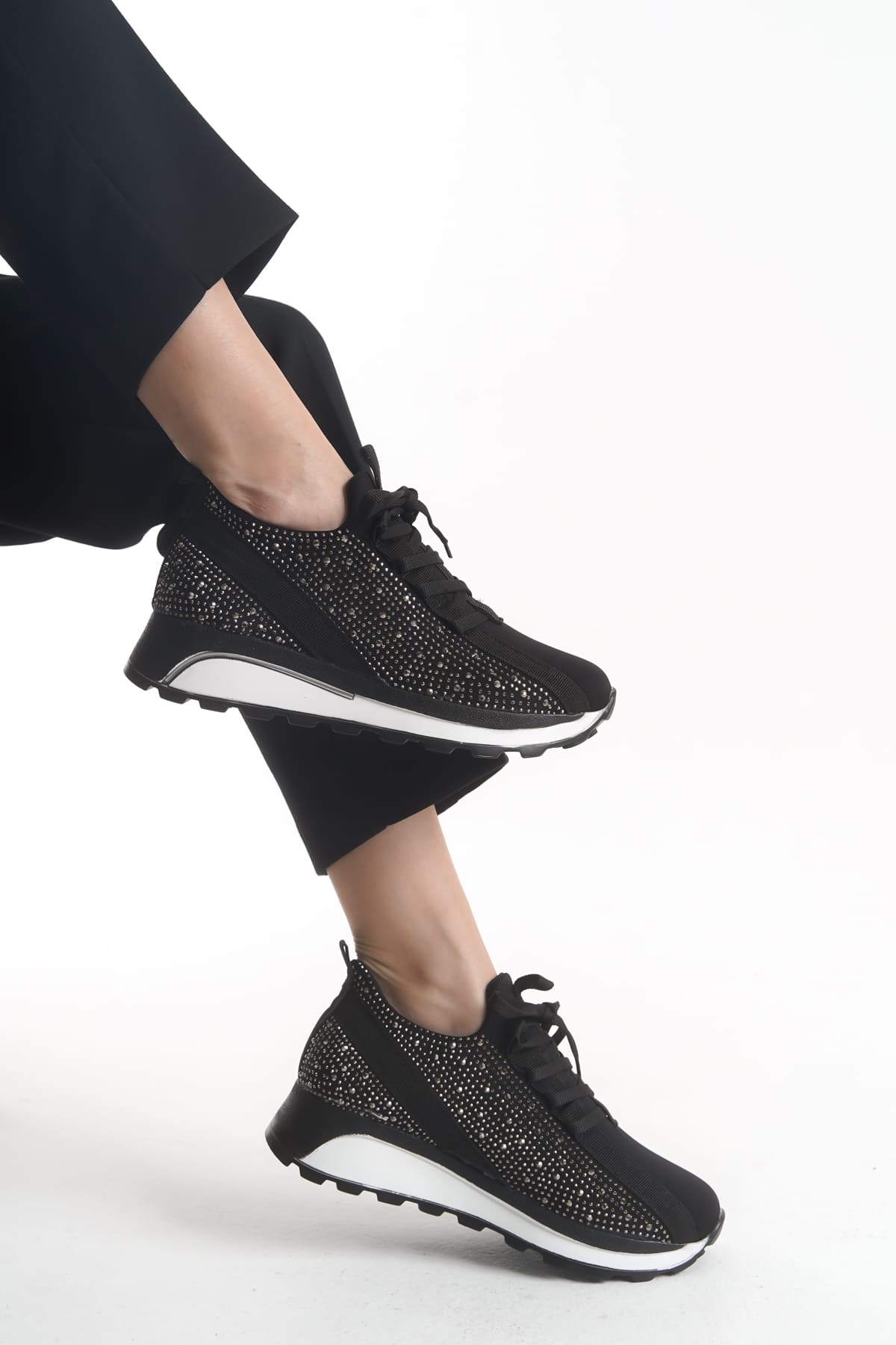 ALYA Bağcıklı Ortopedik Taban Taşlı Kadın Sneaker Spor Ayakkabı CBT - Siyah - Görsel 2