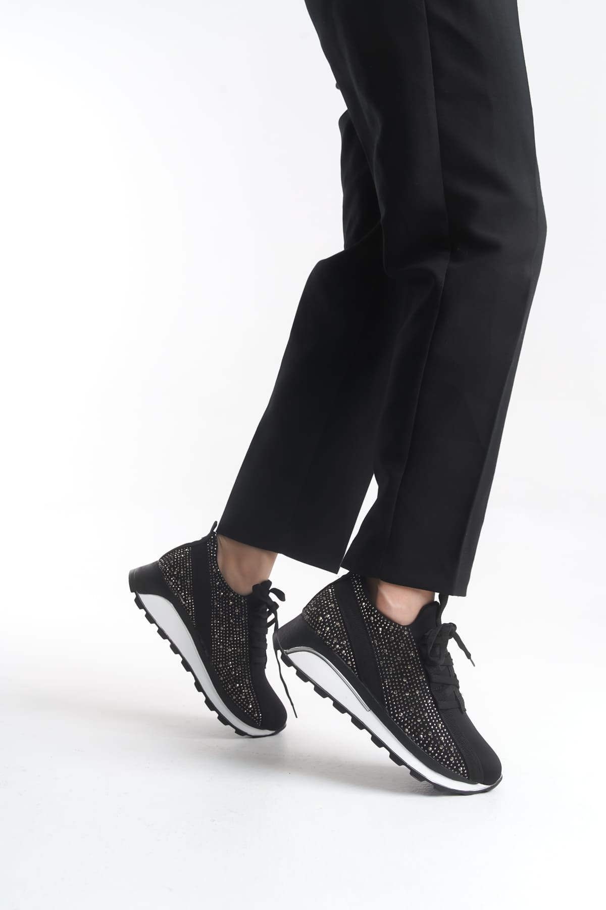 ALYA Bağcıklı Ortopedik Taban Taşlı Kadın Sneaker Spor Ayakkabı CBT - Siyah - Görsel 3