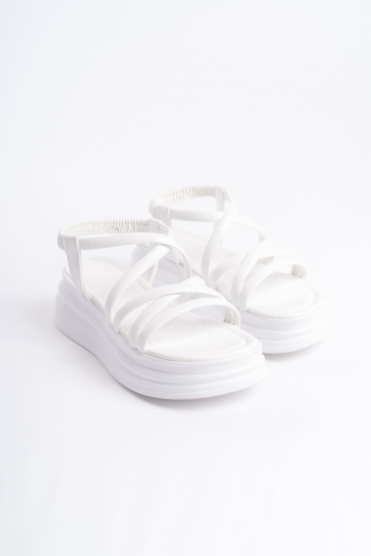 BELLA Lastikli Şerit Detaylı Ortopedik Taban Kadın Sandalet CBT - Beyaz - Görsel 4