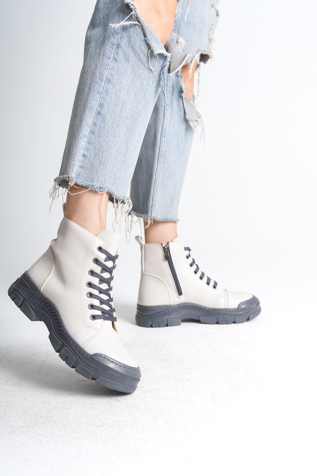 BLOOM Bağcıklı Fermuarlı Ortopedik Taban Kadın Bot CGT - Krem - Görsel 2