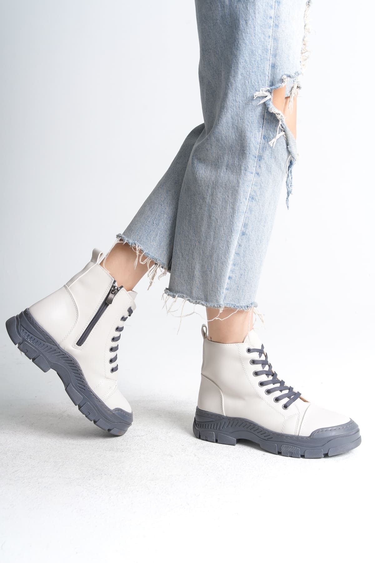 BLOOM Bağcıklı Fermuarlı Ortopedik Taban Kadın Bot CGT - Krem - Görsel 4