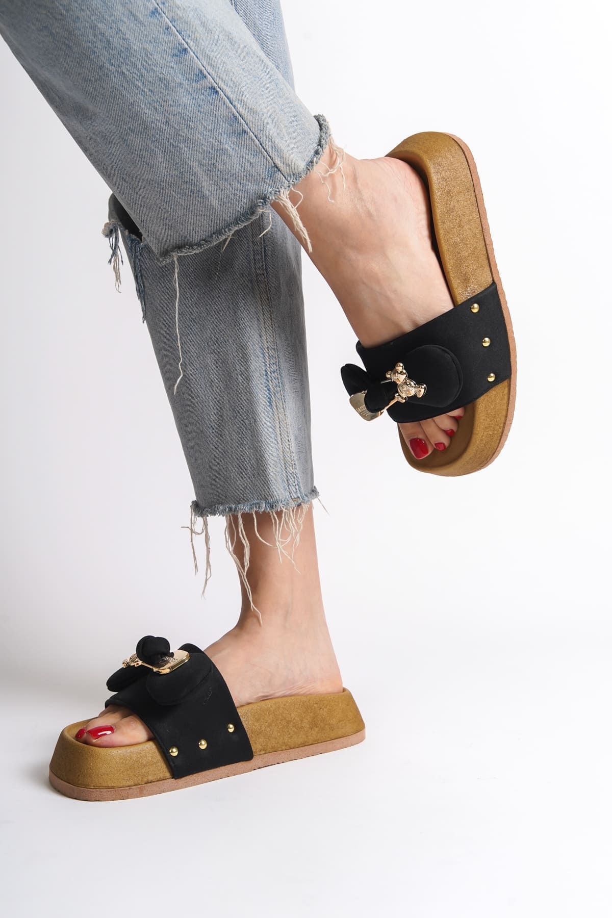 DILA Kalın ve Ortopedik Taban Ayıcıklı Saten Kadın Terlik SKT - Siyah - Görsel 3