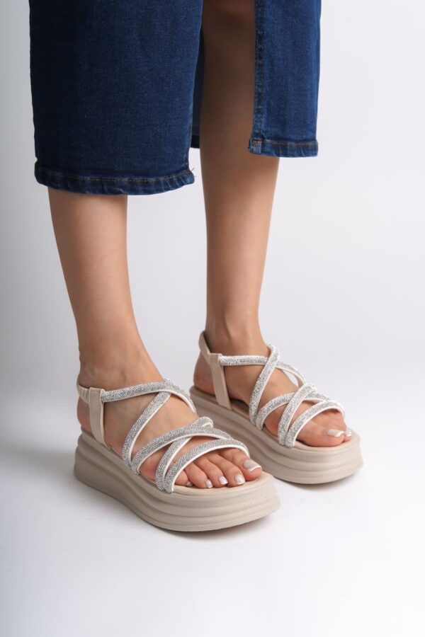 ELENA Lastikli Taşlı Şeritli Ortopedik Taban Kadın Sandalet  CKT - Krem