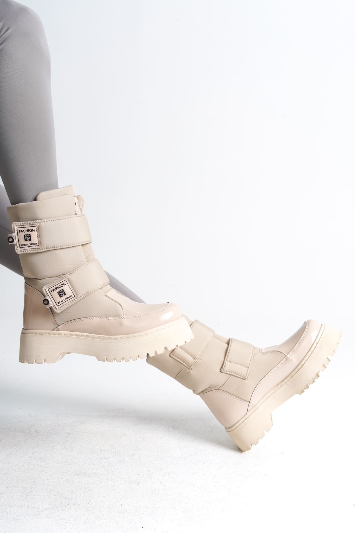 ELISA Cırt Cırtlı Paraşüt Kumaş Rugan Kadın Bot RKT - Krem - Görsel 4