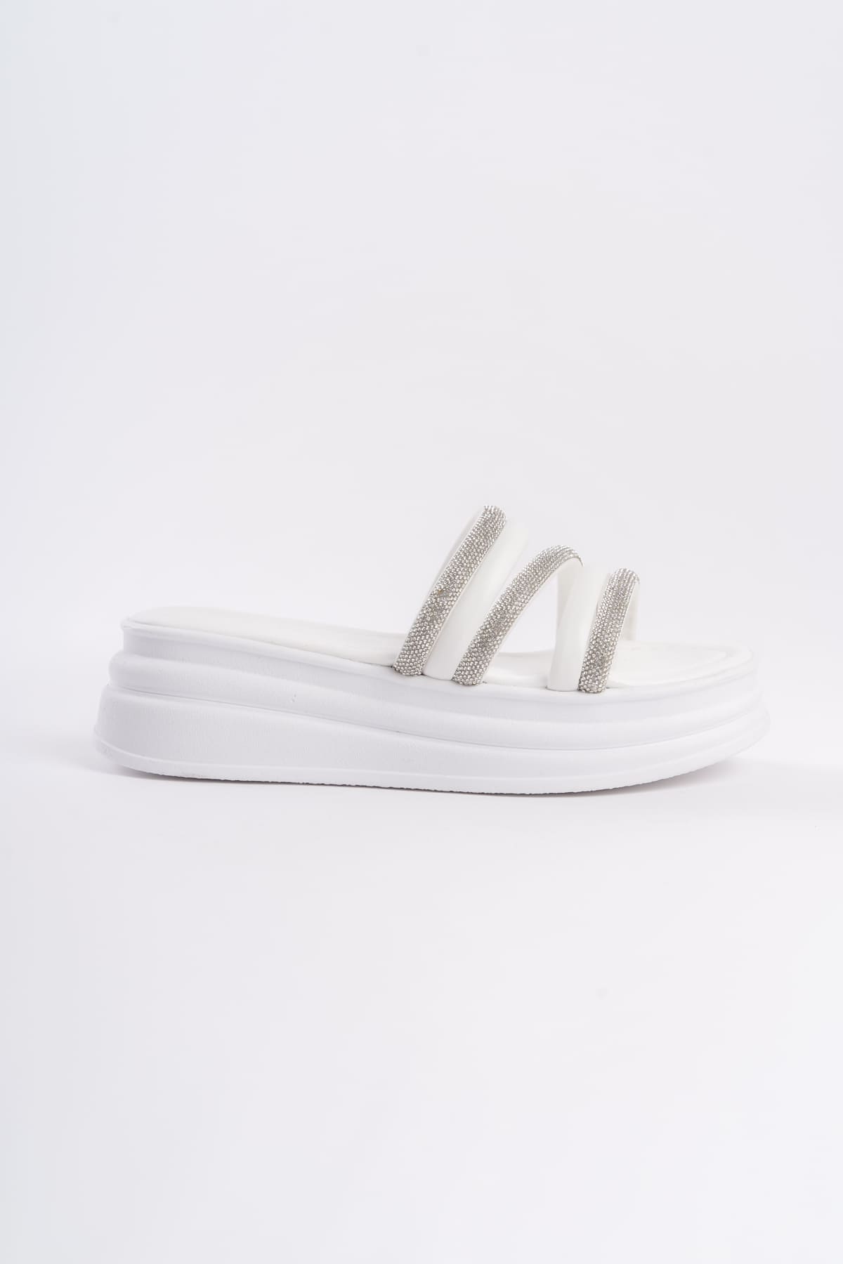ELISE Düz Topuklu Şeritli Taşlı Kalın ve Ortopedik Taban Kadın Terlik CBT - Beyaz - Görsel 6